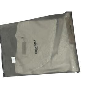 Fear of God Essentials Tee - Light Oatmeal - SS22 Core Collection -Size XL (NWT)